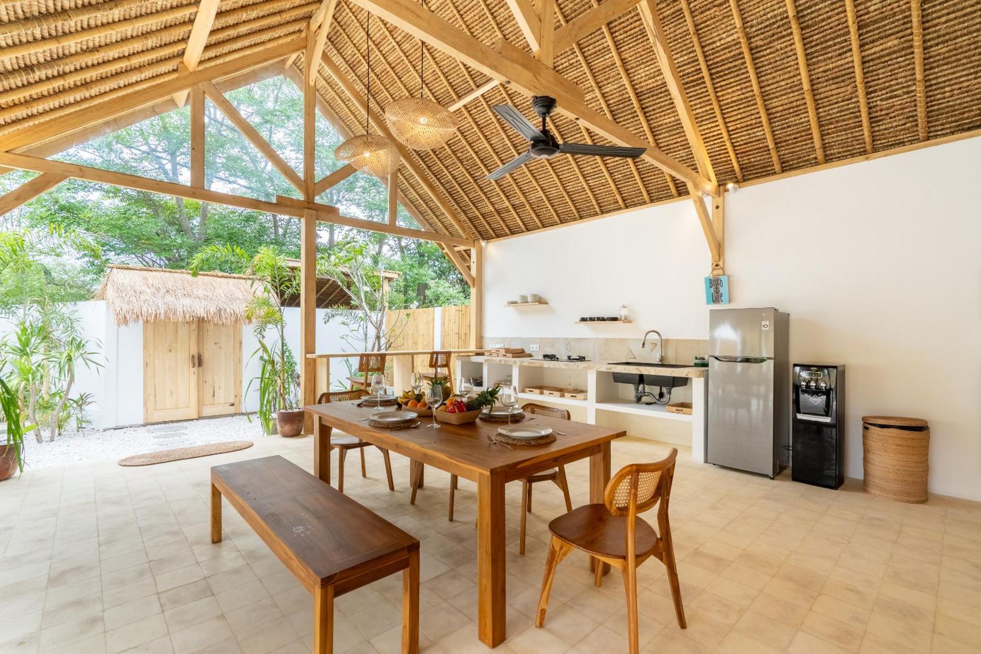 Villa Kelapa Kucing Gili Air Exterior photo