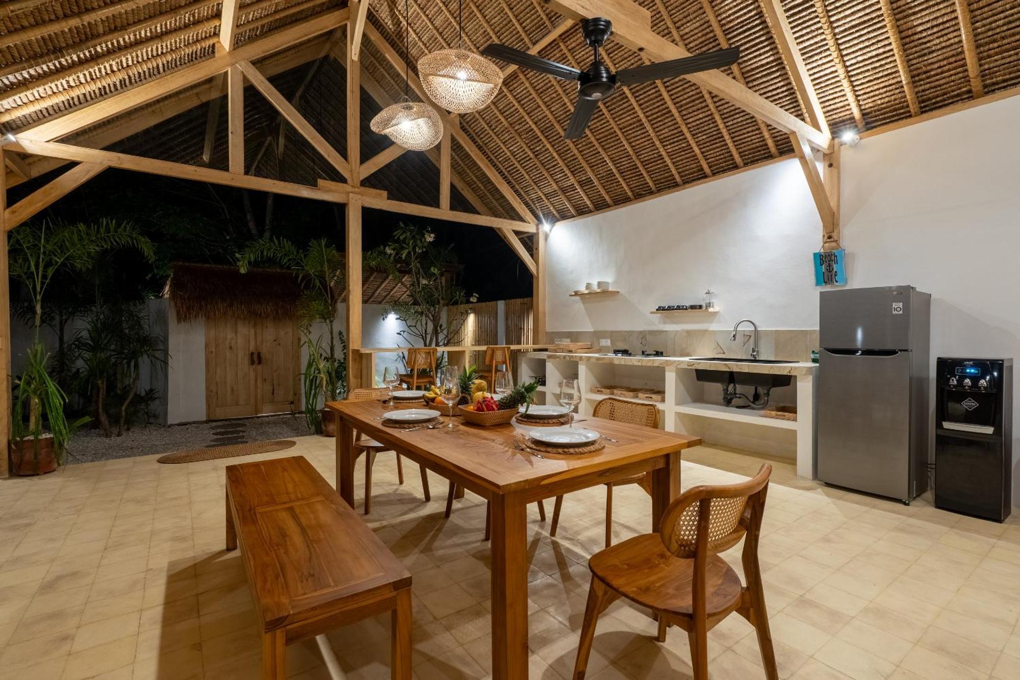 Villa Kelapa Kucing Gili Air Exterior photo